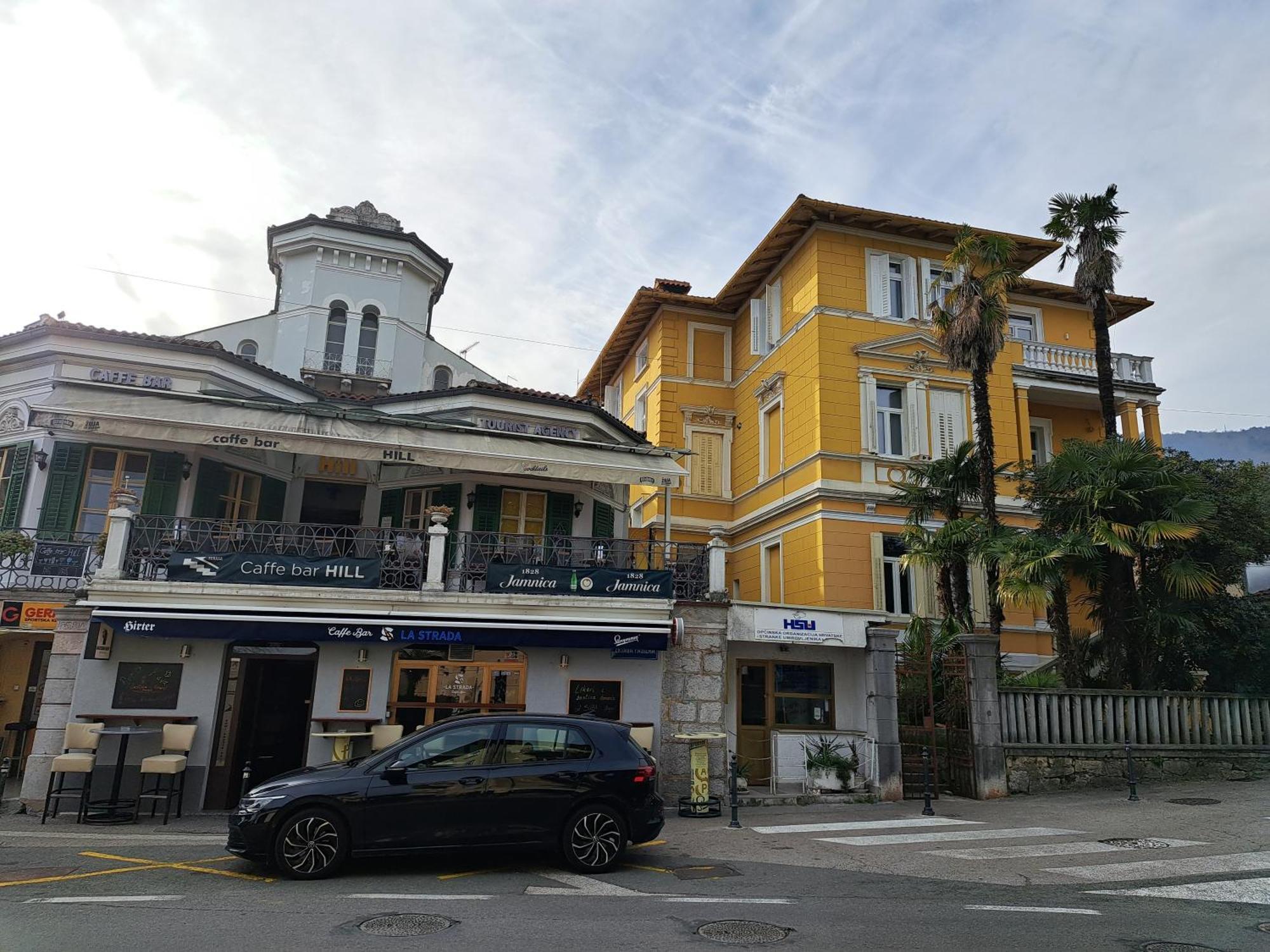 Apartman Barocco ロヴラン エクステリア 写真