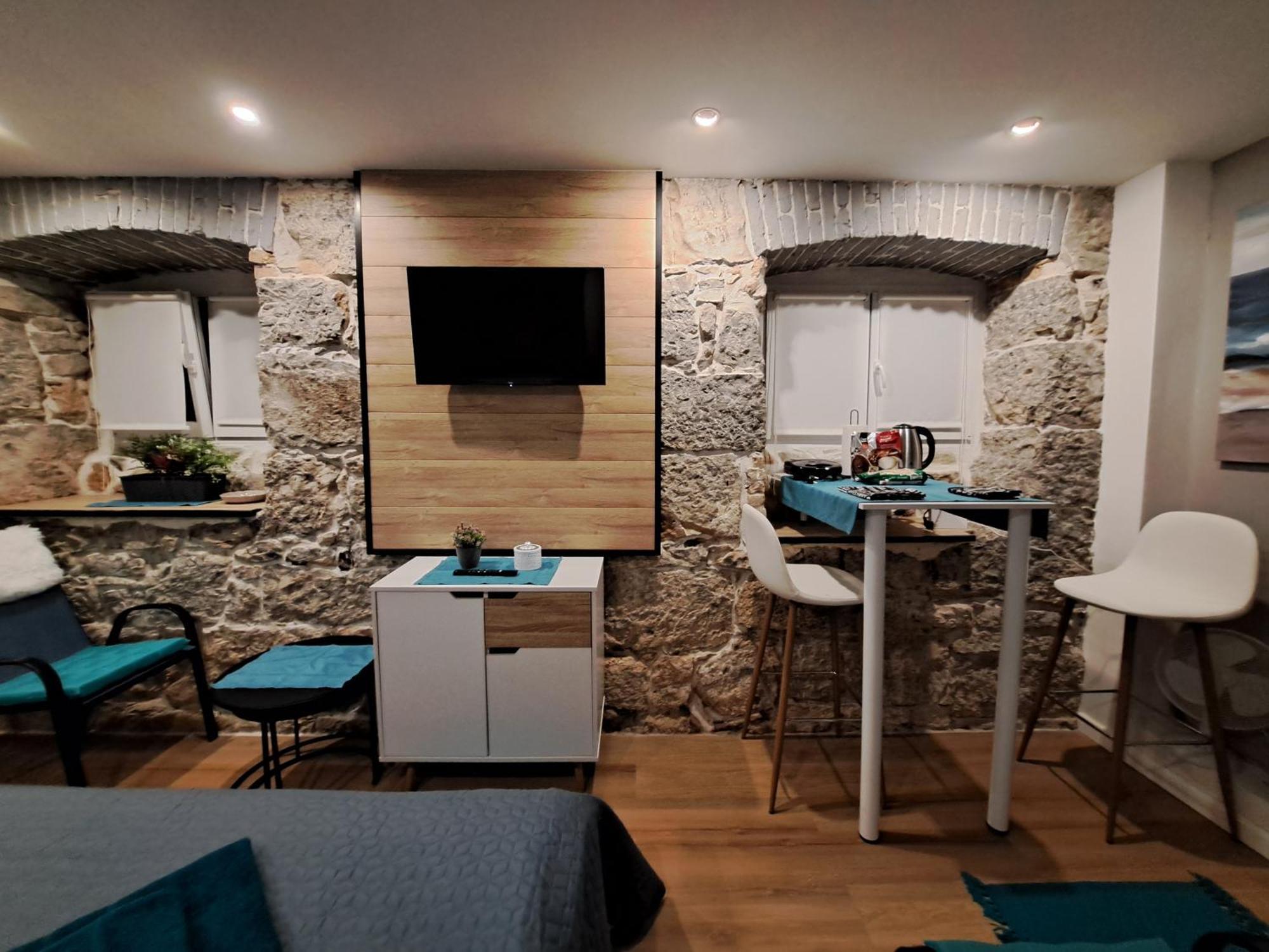Apartman Barocco ロヴラン エクステリア 写真