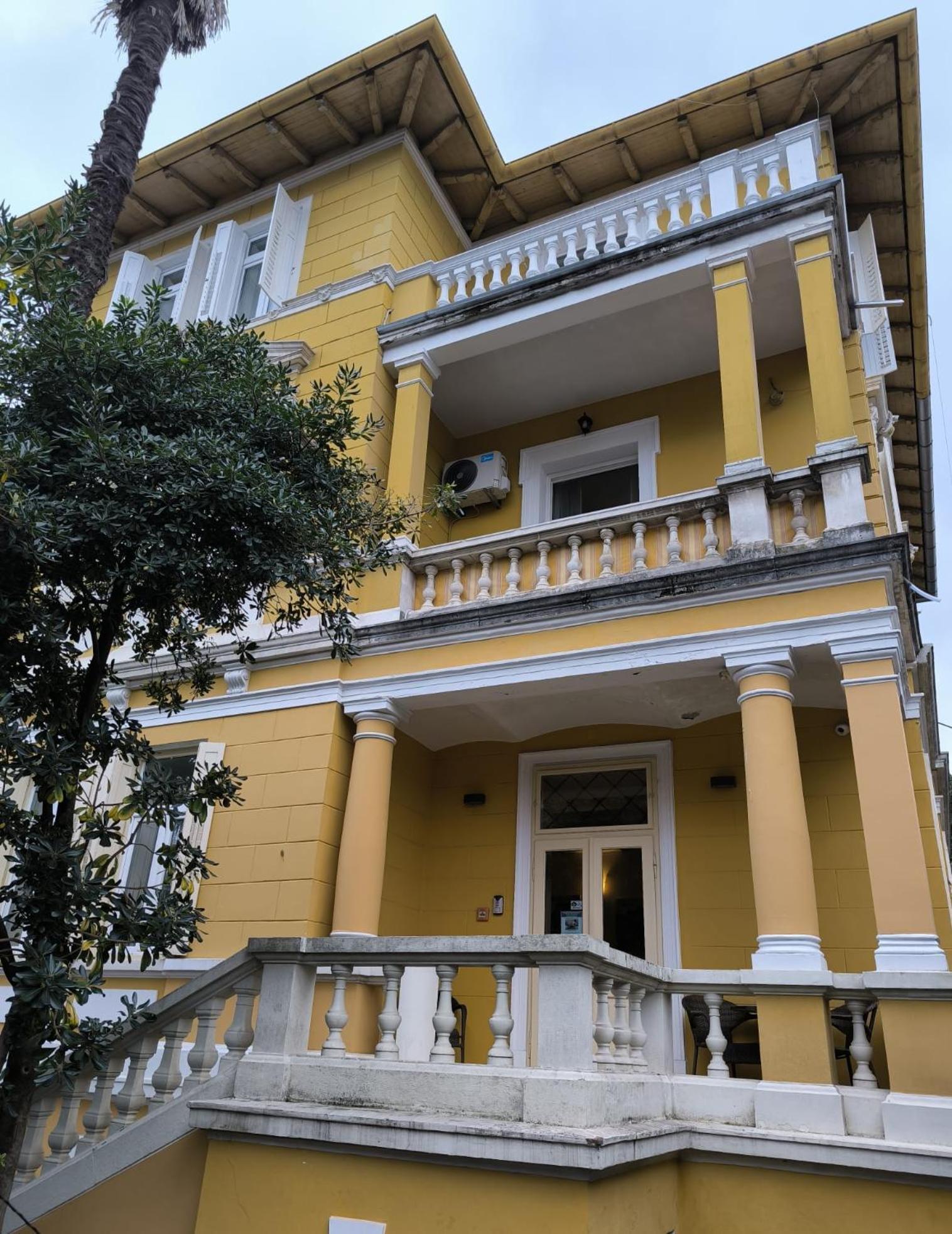 Apartman Barocco ロヴラン エクステリア 写真